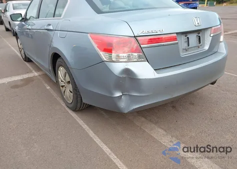 2011 Honda Accord 2.4 Lx z USA, uszkodzony, nr VIN 1HGCP2F3XBA094330